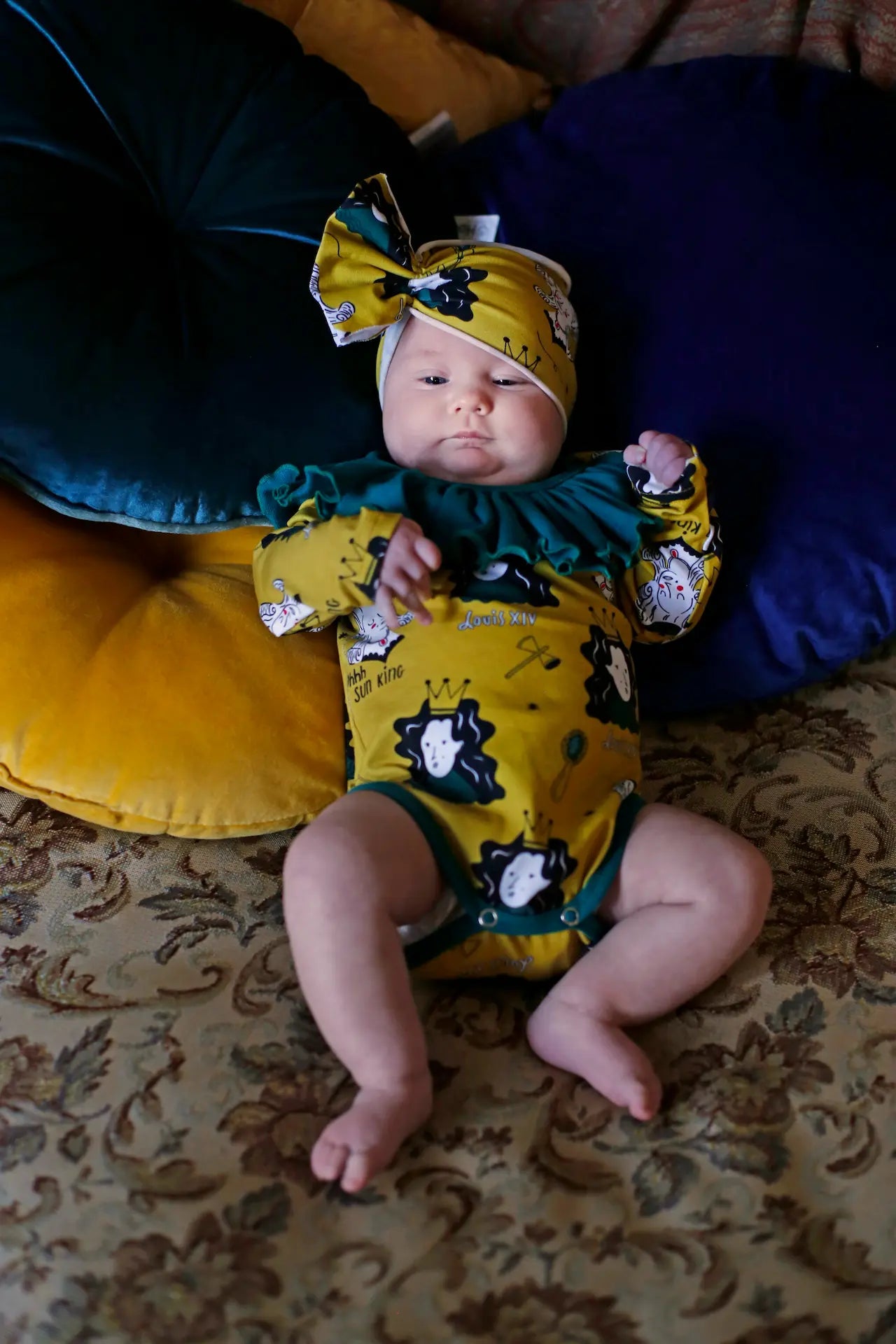 Baby bodysuit with long sleeves and collar - Sacrebleu!