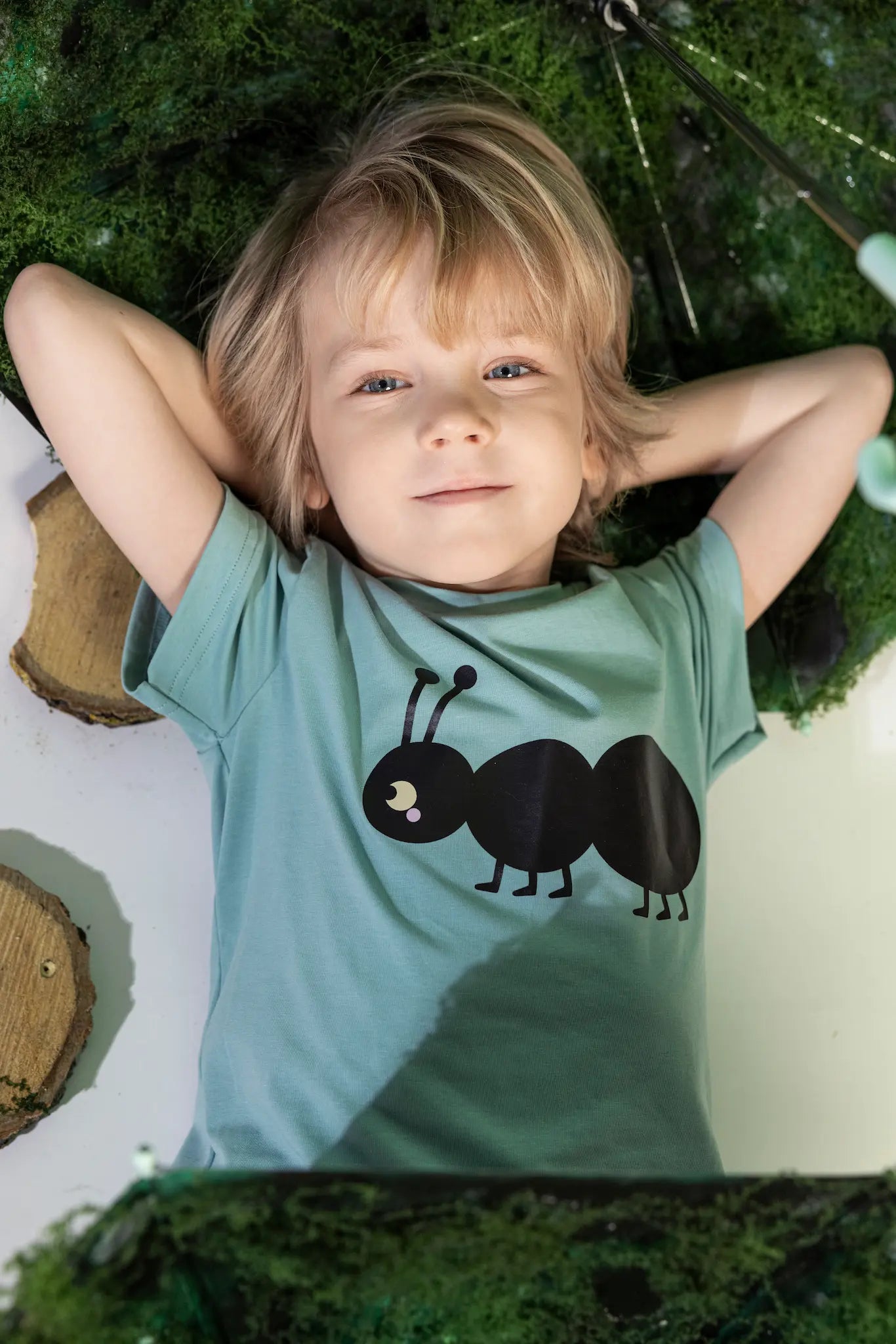 Children's short-sleeved T-shirt - Anthill Ant